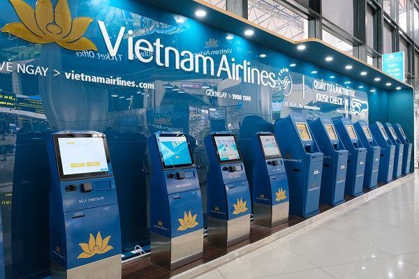 Chọn chỗ ngồi tại kiosk Vietnam Airlines đặt tại sân bay là sự lựa chọn lý tưởng cho những hành khách có nhiều thời gian đến trực tiếp sân bay